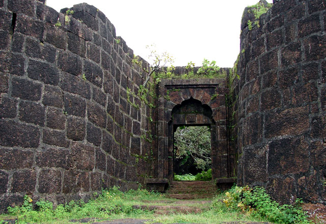 Himmatgad - Forts in Dapoli