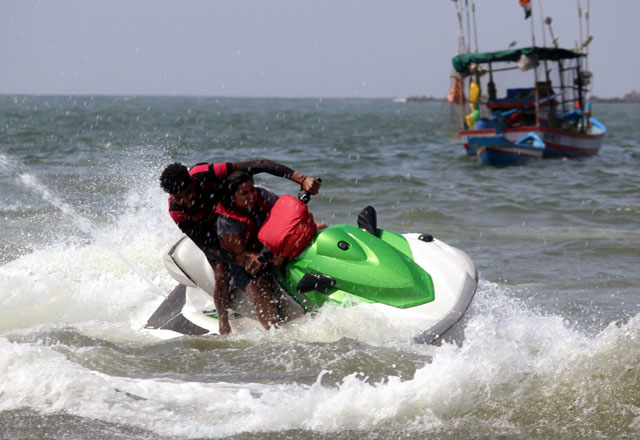 Water Sports in Murud