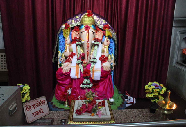 Kadyavarcha Ganpati Temple